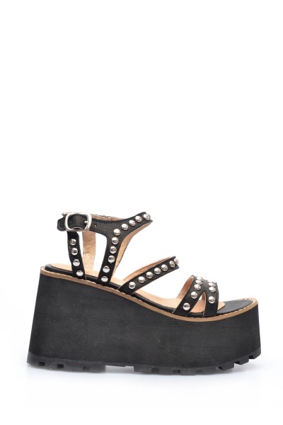 Sandalia Plataforma Cuero con Tiras y Tachas Negro
