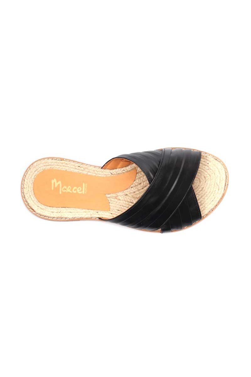 Sandalia Baja Tiras Cruzadas Cuero Negro