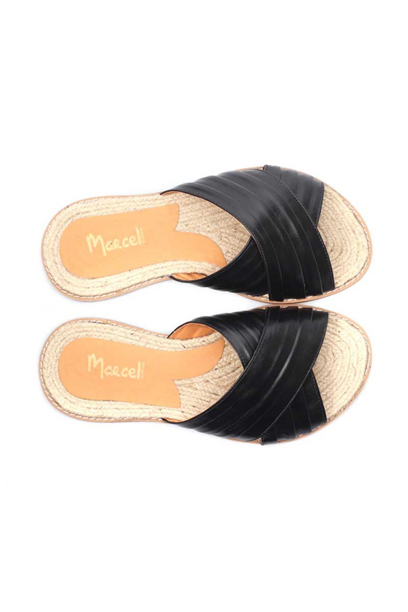Sandalia Baja Tiras Cruzadas Cuero Negro