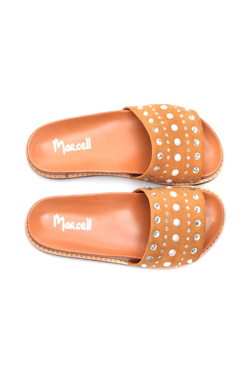 Sandalia Baja con Perlas Cuero Gamuza Camel Gamuza