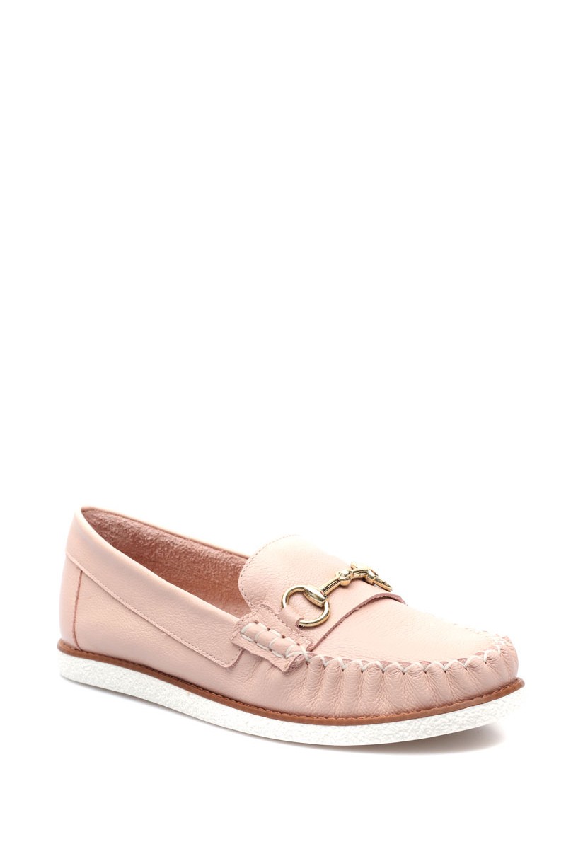 Zapato Mocasín con Accesorio en Capellada Cuero Rosa