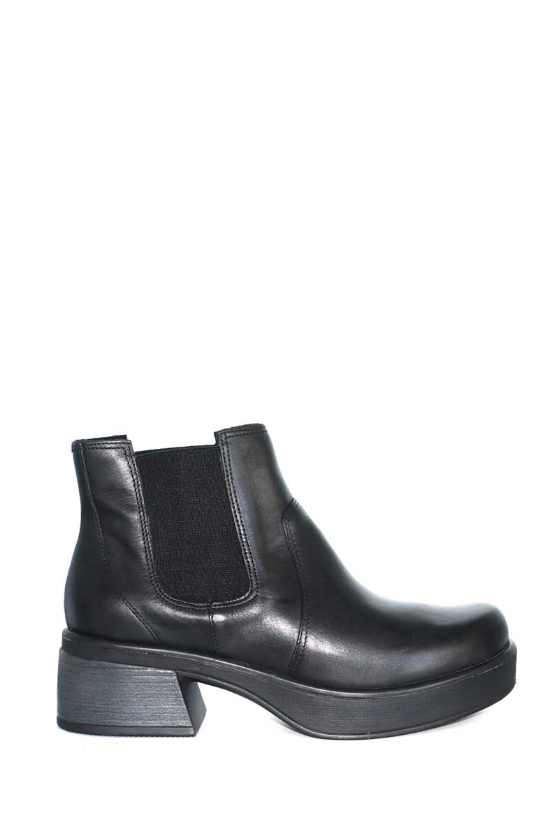 Bota Con Elástico Taco Medio Cuero - Negro