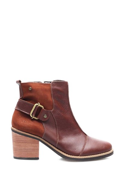Bota Cuero Combinado Una Hebilla Chocolate