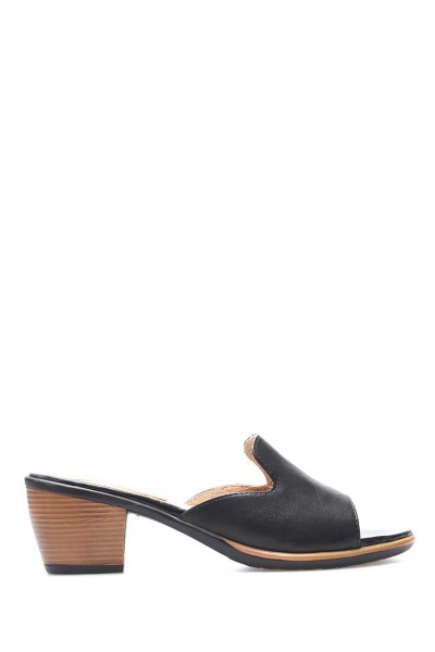 Sandalia Zueco Liso Cuero Negro